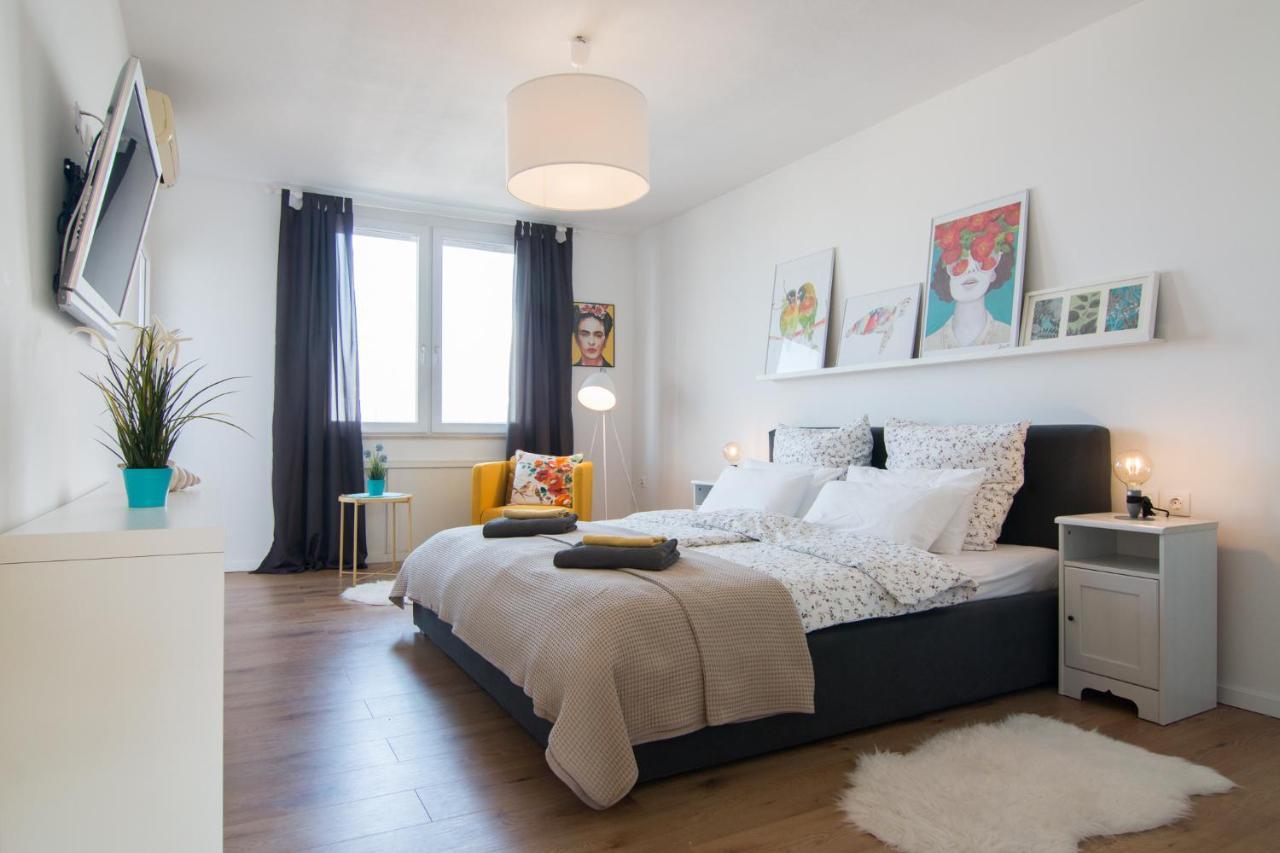 Harbour-Apartment With Sea View And Parking Spot Πούλα Εξωτερικό φωτογραφία